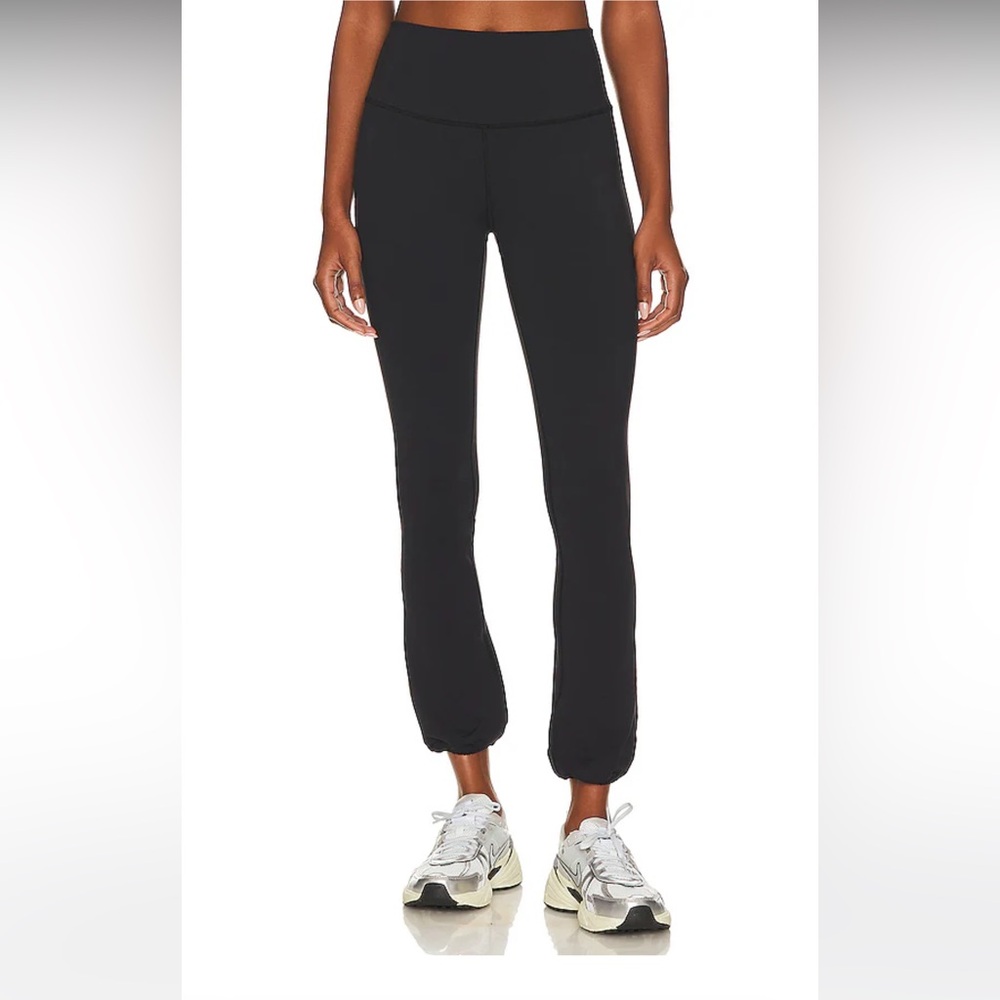 Splits 59 Waist supplex leggings in gray.